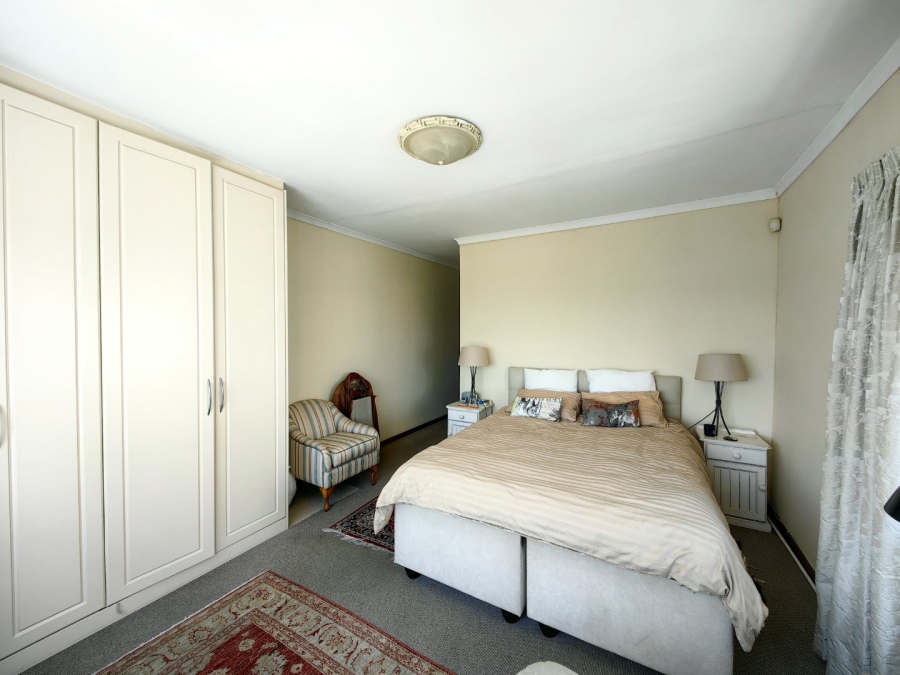 To Let 3 Bedroom Property for Rent in Gordons Bay Village Western Cape